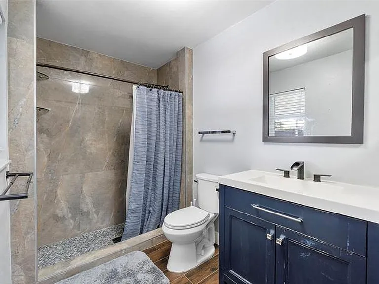 5820 NW 56th Pl — Photo 14
