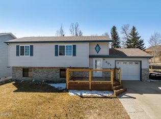 301 Durango Dr, Burlington, ND 58722