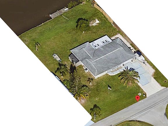 3rd image of 317 SE Verada Avenue