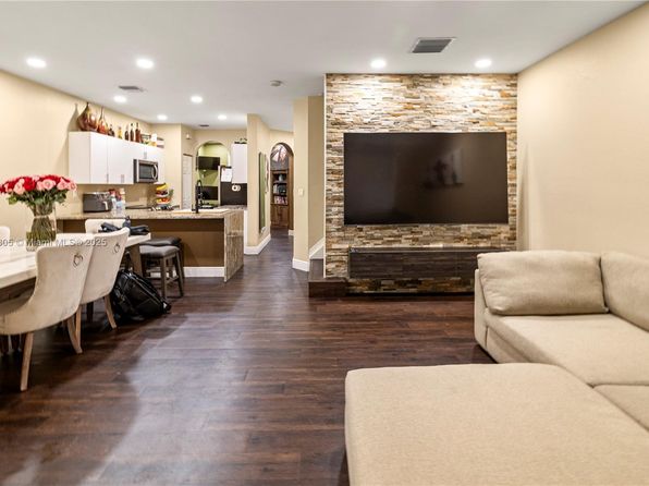 6037 SW 19th St #6037