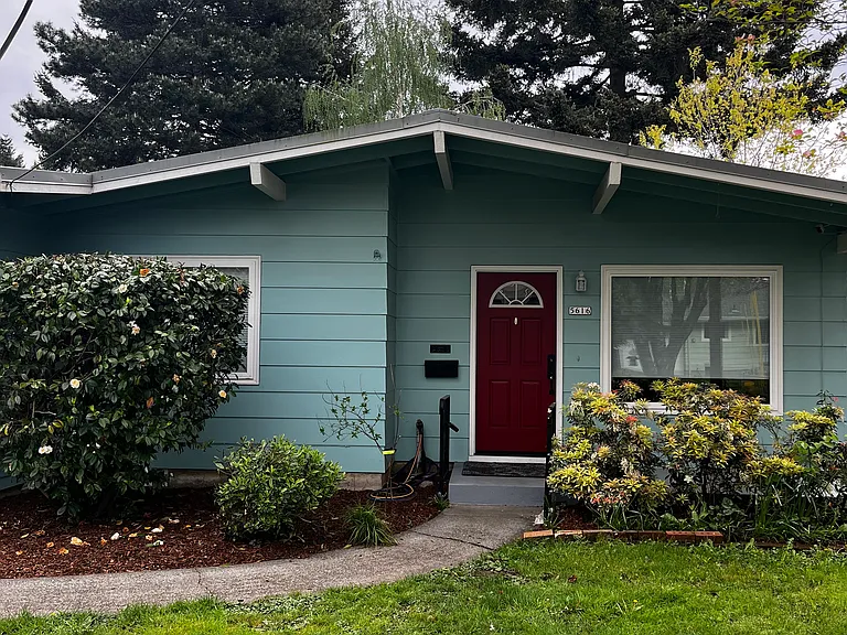5616 SE 45th Ave — Photo 2
