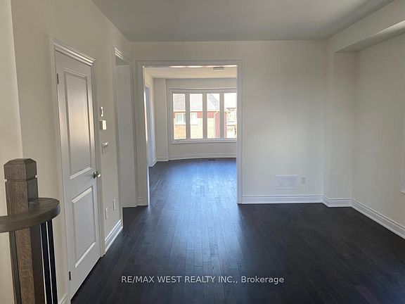 3rd image of 1362 Blackmore St