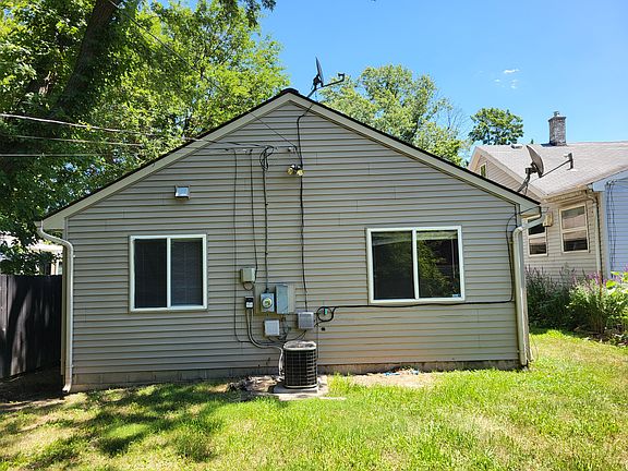 2nd image of 15567 Chelsea