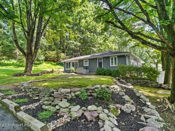 5115 Anona Rd, Stroudsburg, PA 18360