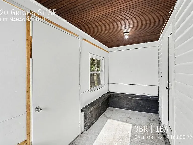 420 Griggs St SE — Photo 17