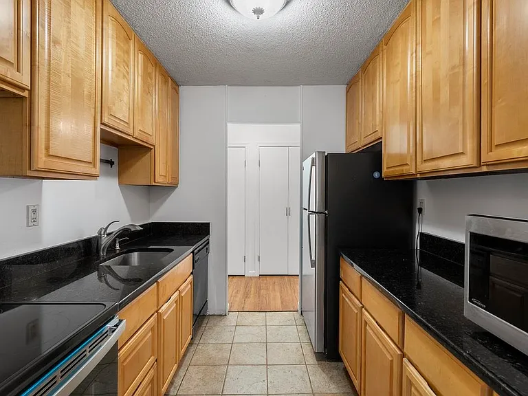 7855 Boulevard East #27H — Photo 4