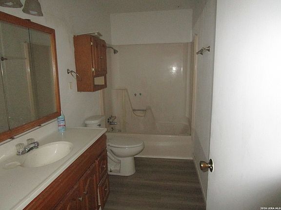 4th image of 808 GARNER ST