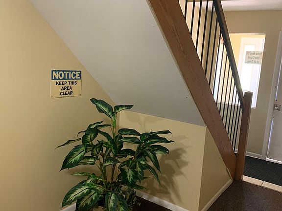 5th image of 17204 71st Ave APT 4