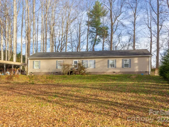 70 Peaceful View Trl, Hendersonville, NC 28792