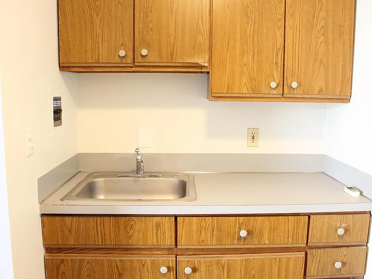 200 W Marshall St #3 — Photo 6