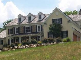 618 E Hillendale Rd, Chadds Ford, PA 19317