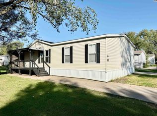 115 Lakeview Dr, McPherson, KS 67460