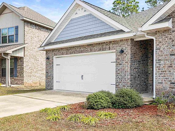 2nd image of 1940 Cambridge Park Dr