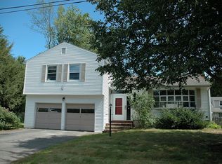 5 Wingate St, Hampton, NH 03842