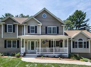 3 Curve St, Middleton, MA 01949