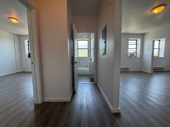 4th image of 6751 N 13th St APT 4L