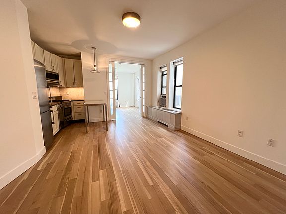 3rd image of 295 W 11th St APT 4A