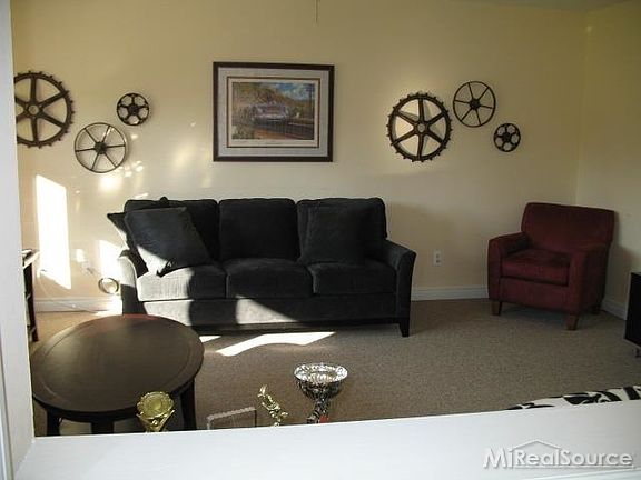 2nd image of 7495 Farr Ct