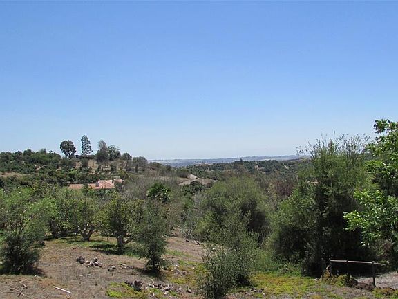 3rd image of Via Rancho