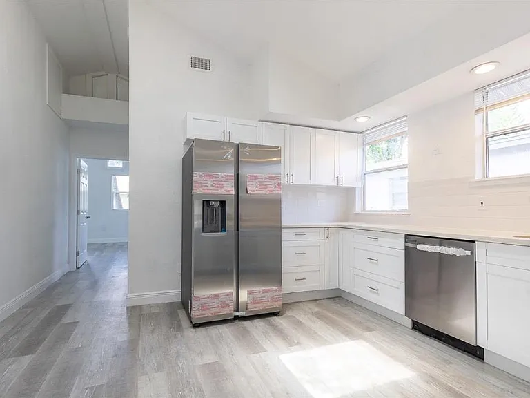6906 N Lynn Ave — Photo 23