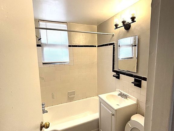 5th image of 1266 Morse St NE APT B1