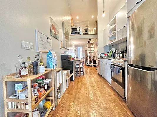 Rented by Doorway NYC, LLC | media 12