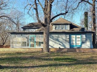 4073 Parkview Dr, Frontenac, KS 66763