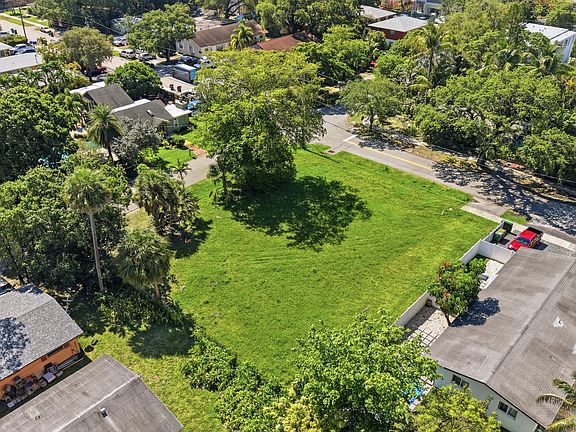 4th image of 2009 SW 18th Avenue