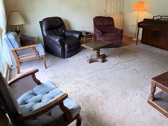4th image of 11374 Rose Ln