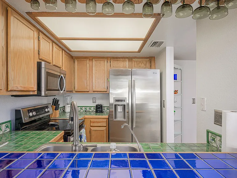 1800 Clubhouse Dr #D-30 — Photo 14