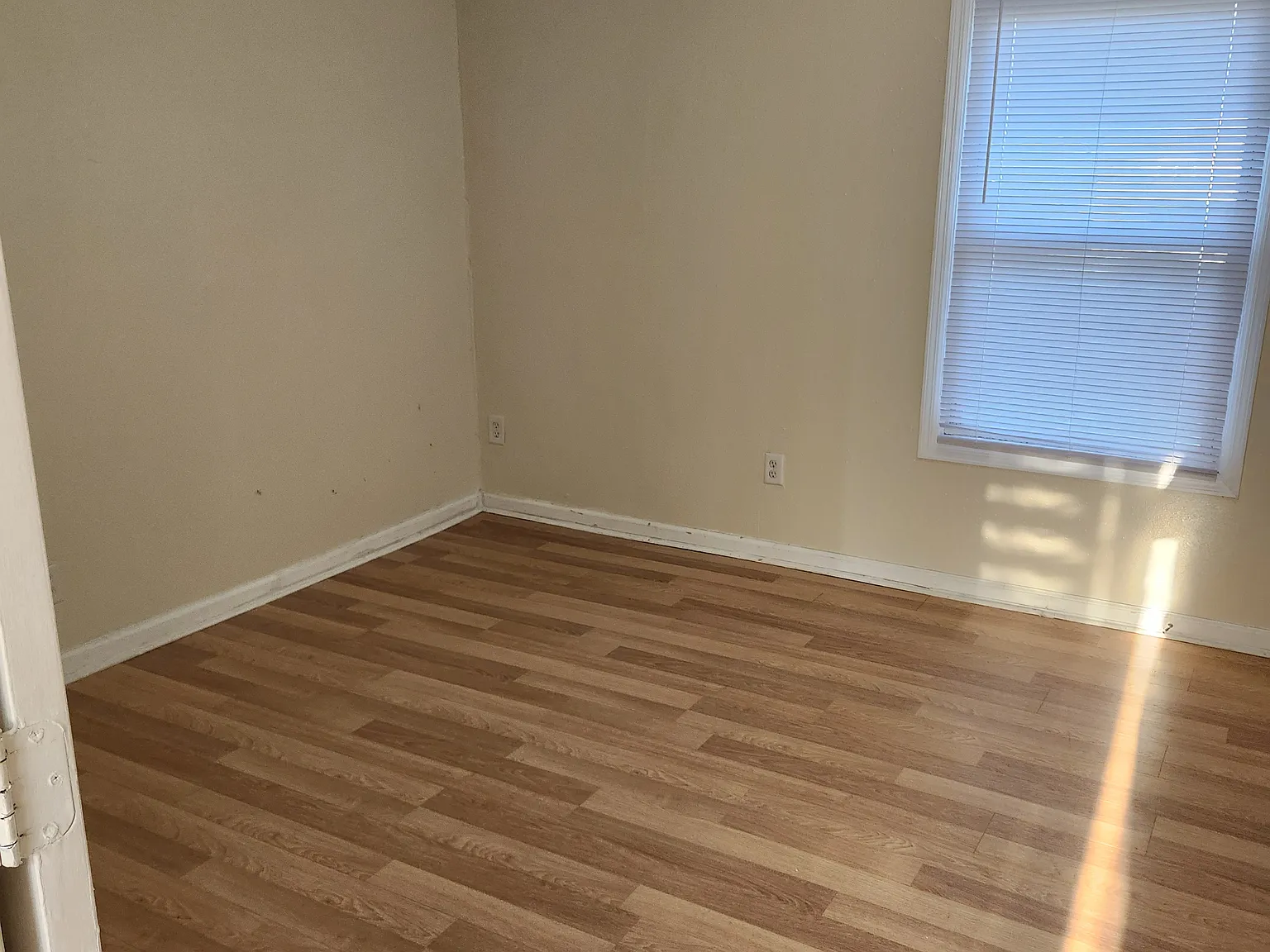 2 bed, 960 sqft, $1,100 — Photo 3