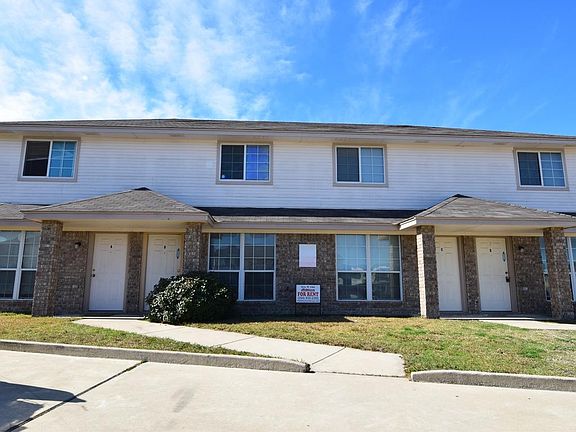 4th image of 4402 Abigail Dr APT B