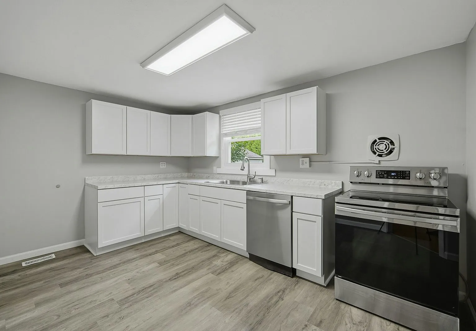 101 Douglas Avenue — Photo 3