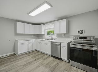 101 Douglas Ave, Liverpool, NY 13088