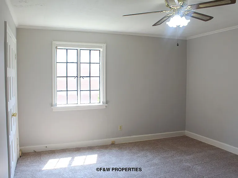 440-450 Rhoads Ave — Photo 29