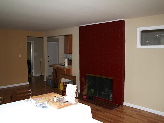 5th image of 83 Oak Springs Dr