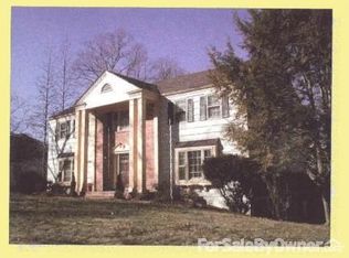 4 Sunderland Dr, Morristown, NJ