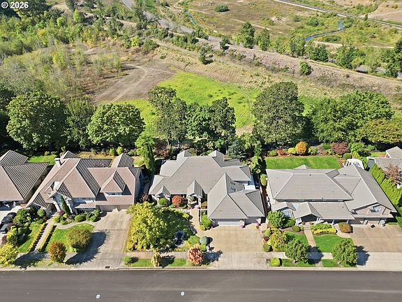 3rd image of 3910 Mirror Pond Way