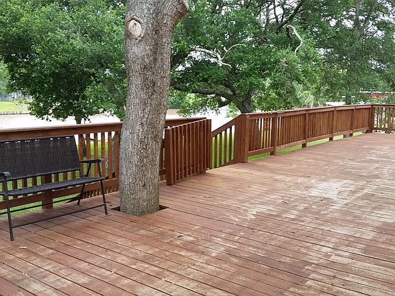 5th image of 683 Private Road 652 Live Oak Bend Dr