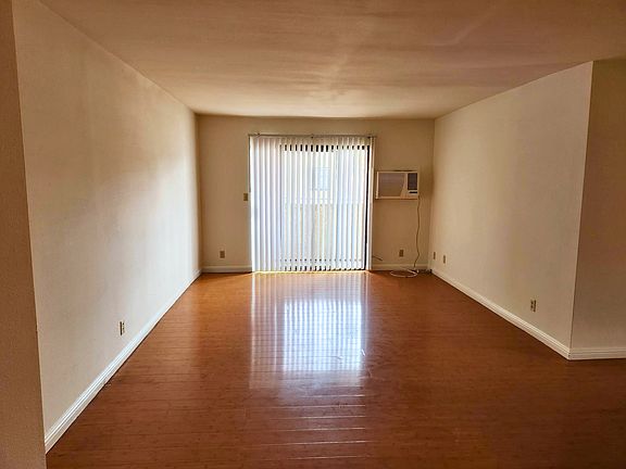4th image of 432 S Normandie Ave APT 205