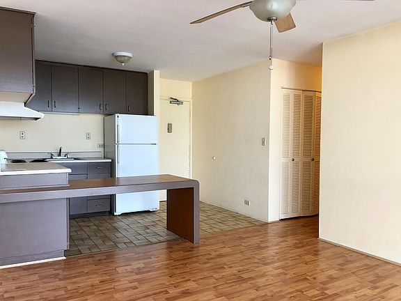 3rd image of 3151 Monsarrat Ave APT 206