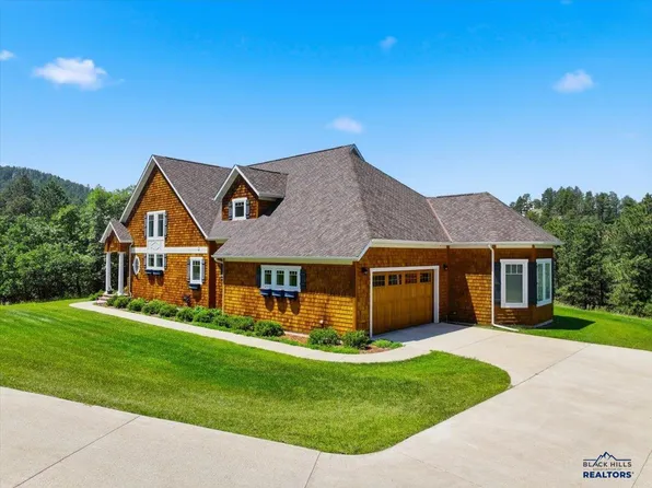 323 Pine Cone Ave, Spearfish, SD 57783