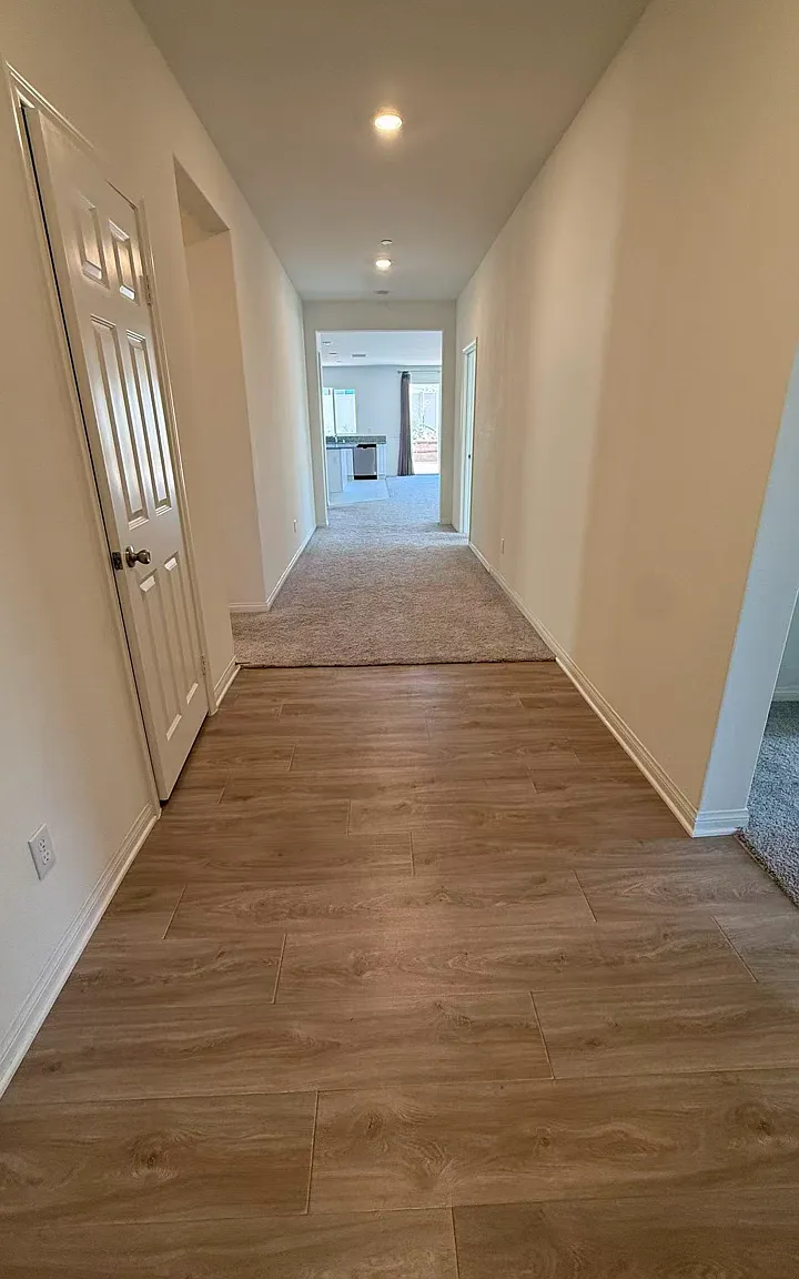 5 bed, 2400 sqft, $3,800 — Photo 2