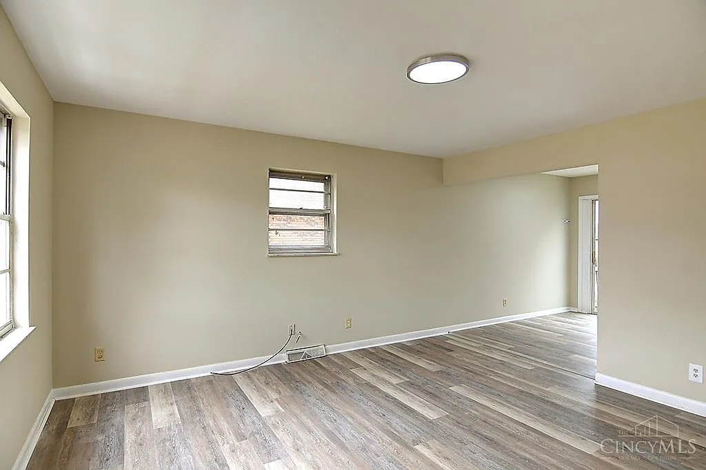 2 bed, 900 sqft, $1,250 — Photo 4
