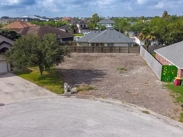 15 Irapuato Ct, Brownsville, TX 78526