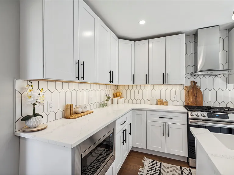 933 Henry Ave — Photo 19