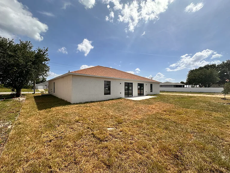 1107 Diplomat Pkwy E — Photo 4