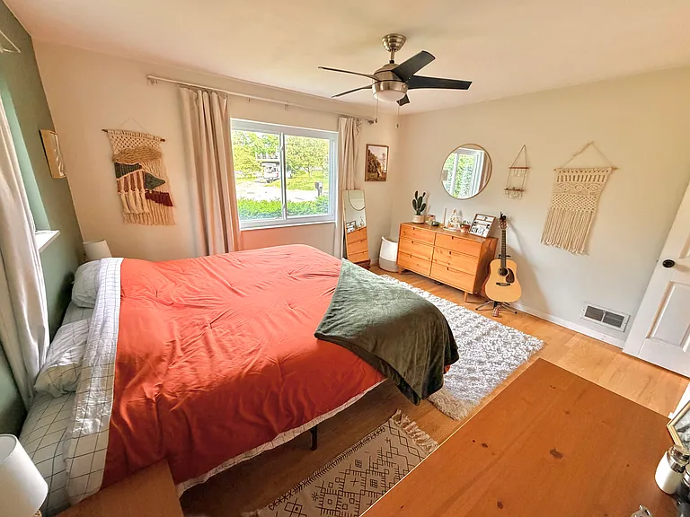 670 Meadow Ln — Photo 14