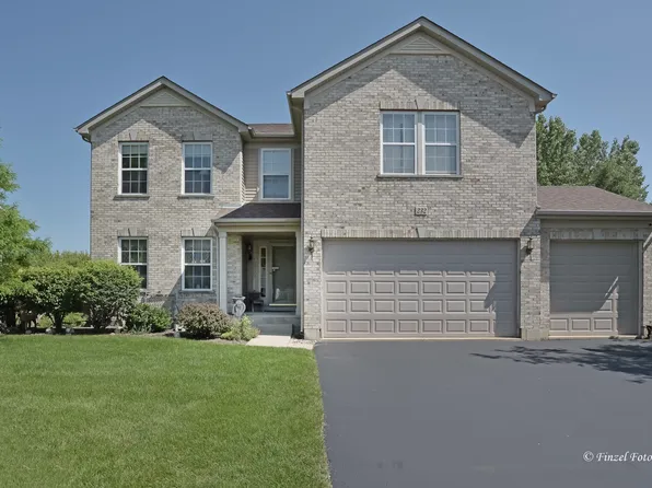 232 Johnson St, Hampshire, IL 60140
