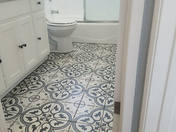 5th image of 620 N Benton Way APT 7